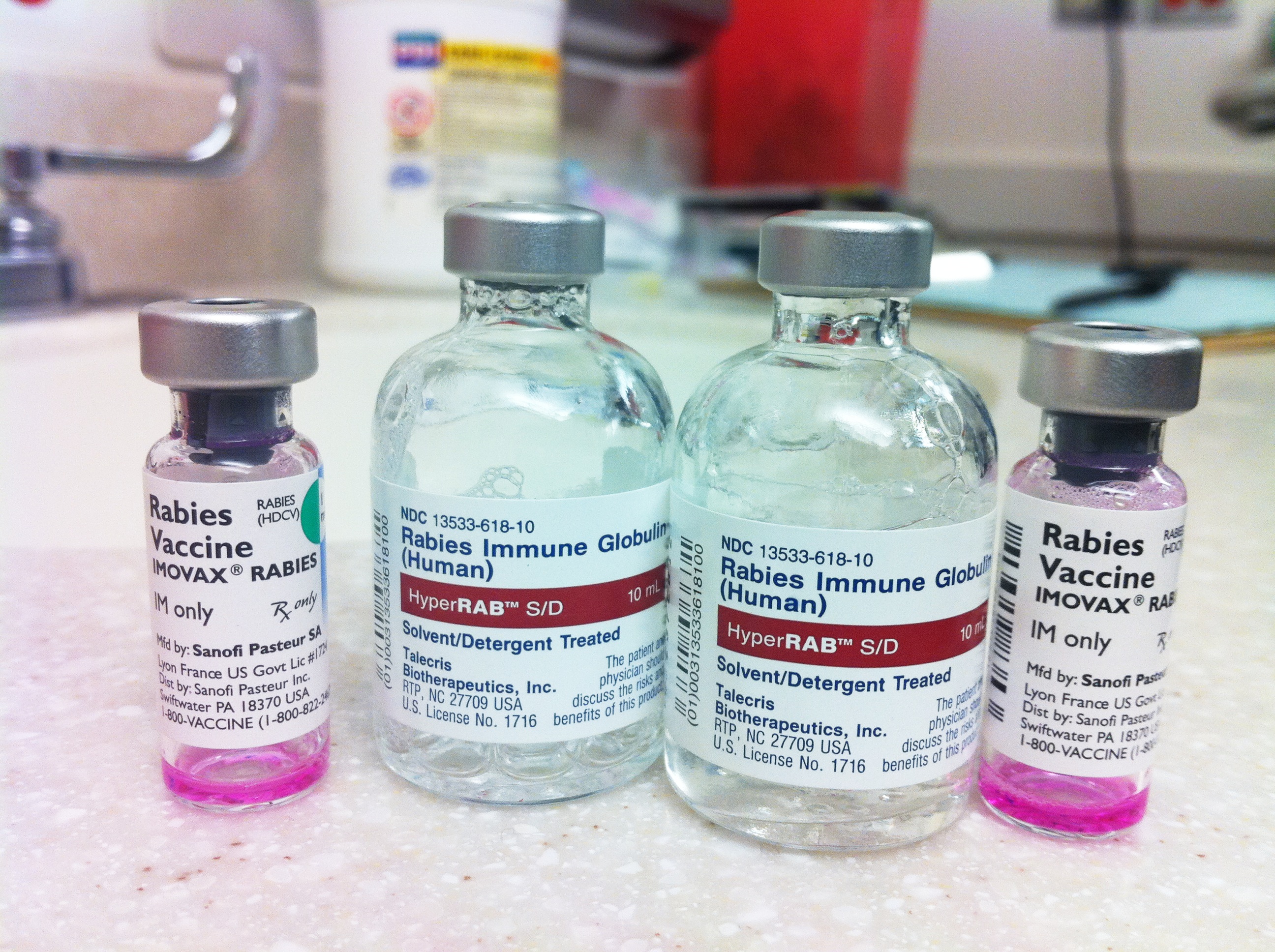 Рабикс вакцина для собак. Рабиес вакцина. Рабиес вакцина для собак. Вакцина Rabies vaccine for Human. Rabies vaccine картинки.